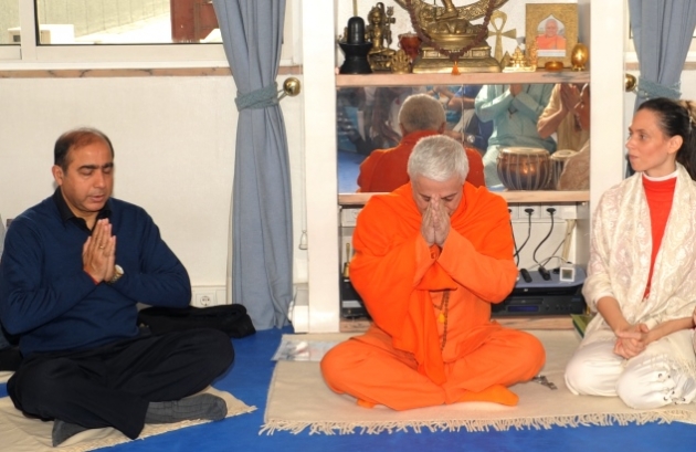 Visita de Sua Excelência Jitendra Natrh Misra - Embaixador da Índia em Portugal - na Sede da Confederação Portuguesa do Yoga - 2014