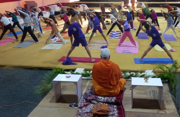 Mahá Sádhaná ministrado pelo Guru Jí no Kumbha Mela, Ujjain, Índia - 2016, Maio 