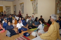 Mahá Sádhaná ministrado pelo Guru Jí no  Keivalyadhama Yoga Institute, Lonavala, Índia - 2009, Dezembro