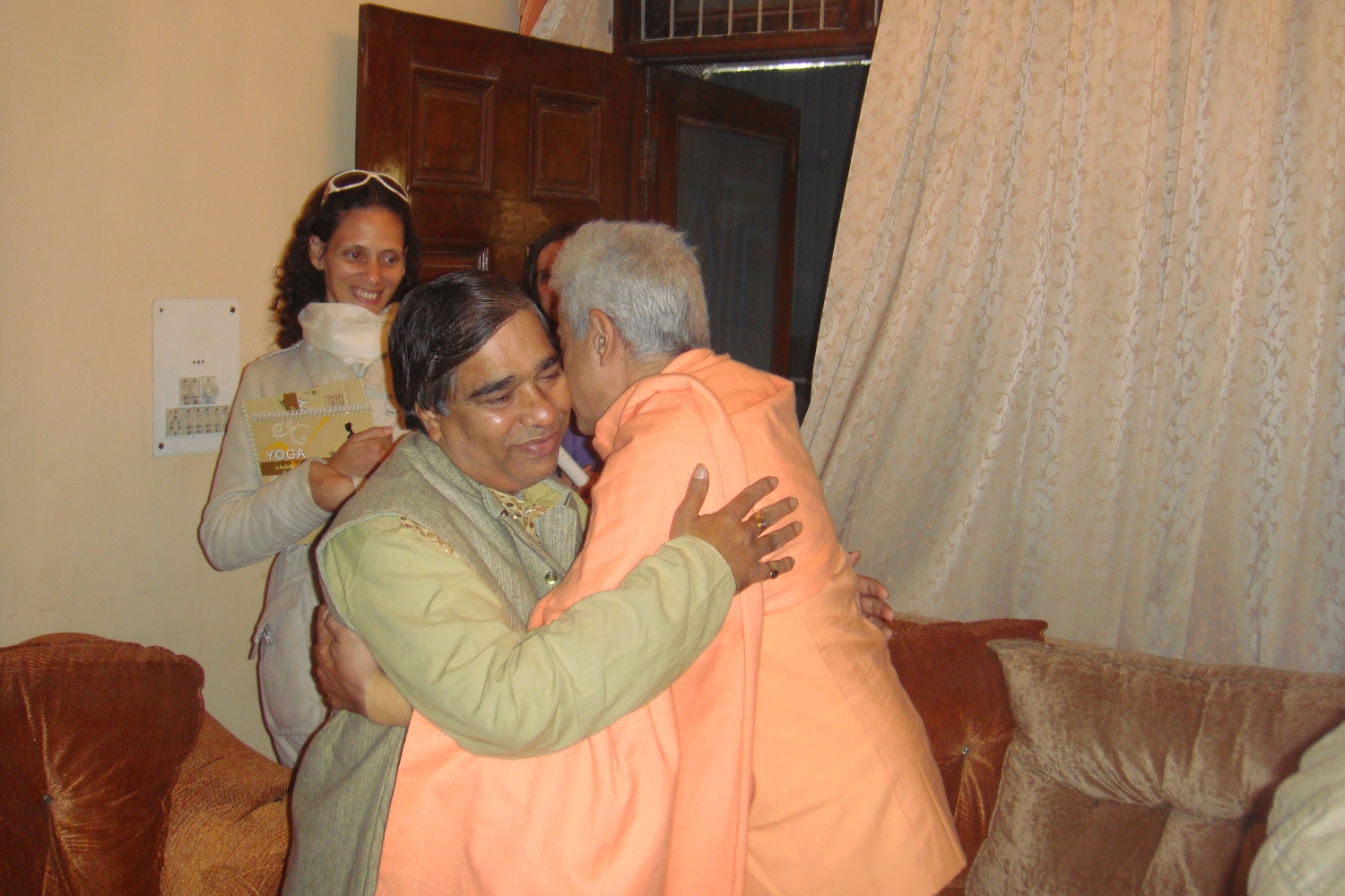 Meeting of H.H. Jagat Guru Amrta Súryánanda Mahá Rája with Dr. Gopalji - Dillí, India - 2010, January