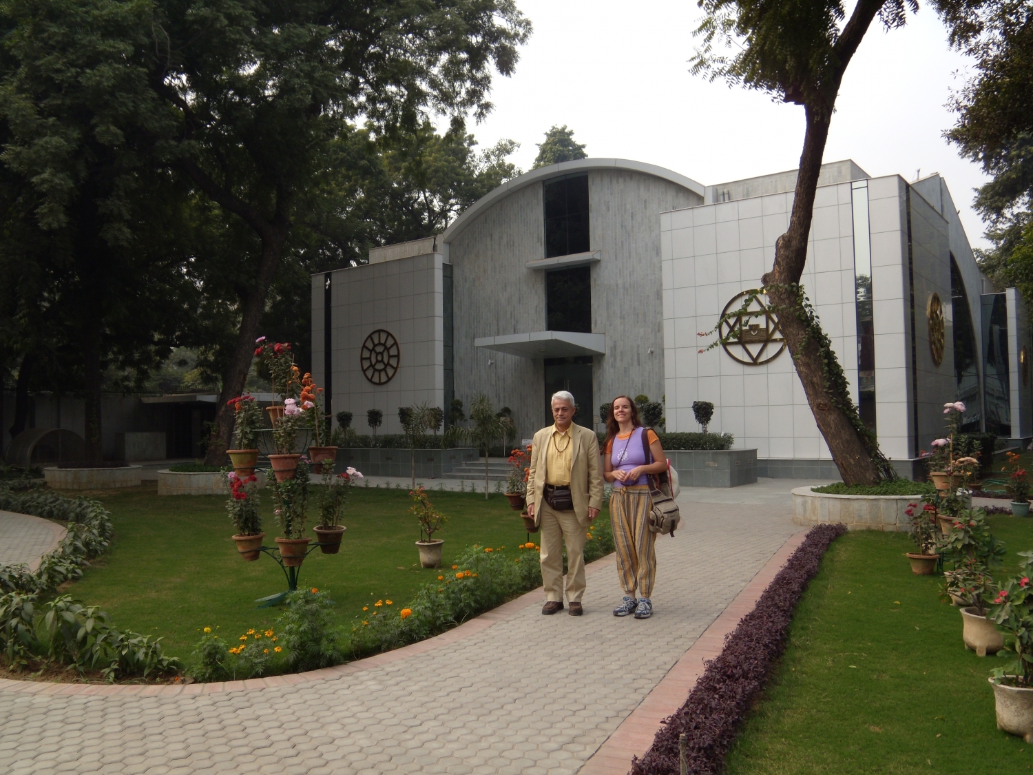Encontro de H.H. Jagat Guru Amrta Súryánanda Mahá Rája com Dr. Ramesh Bijlani - Shrí Aurobindo Áshrama, New Dillí, Índia - 2010, Janeiro